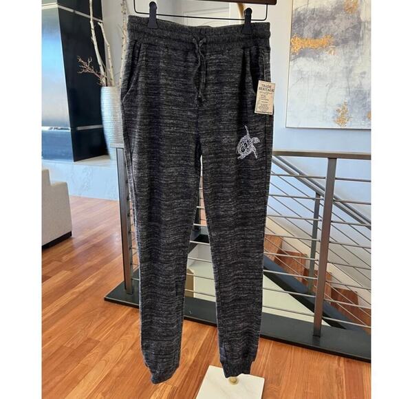 Farinze Jogger Pants with Turtle Graphic - Picture 6 of 7